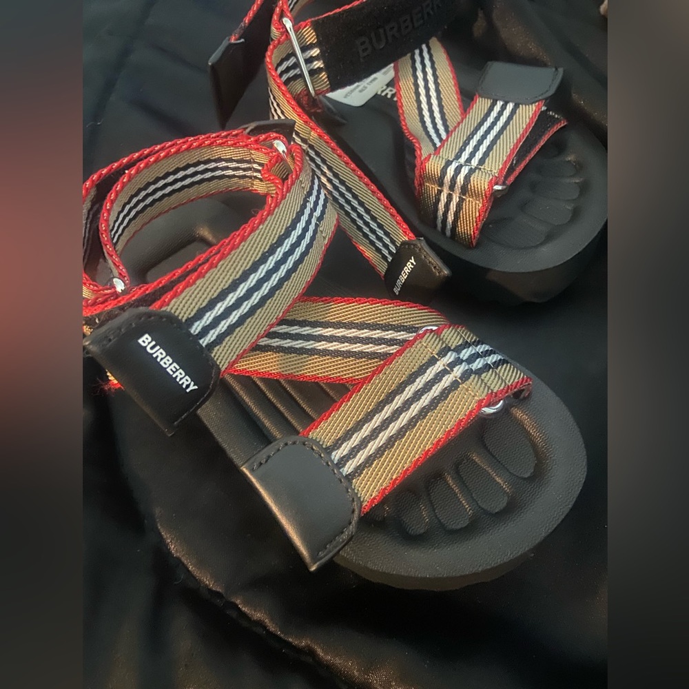 Burberry sandals